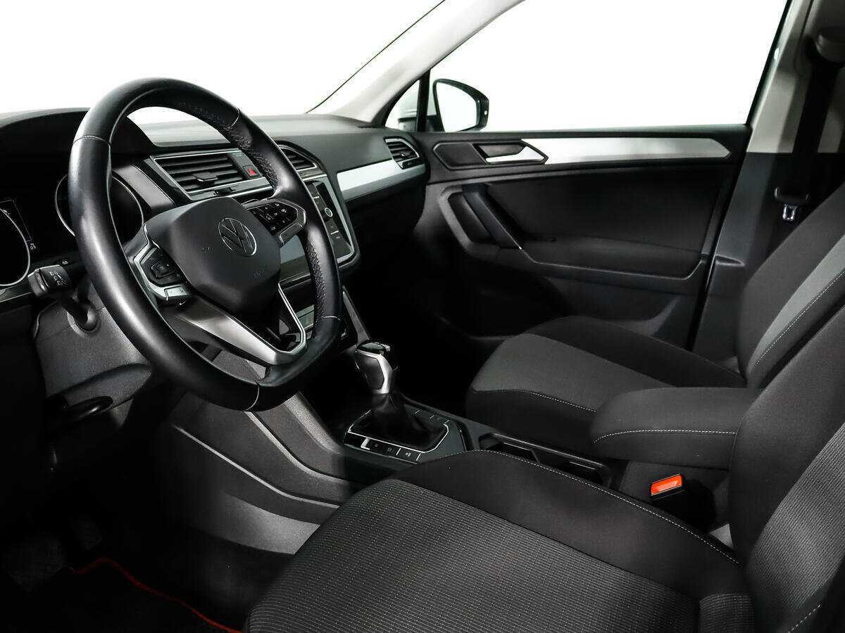 Volkswagen Tiguan б/у, 2021, Роботизированная. Фото: #6