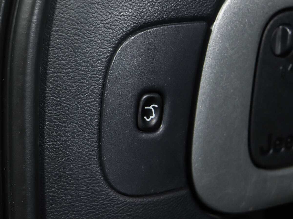 Jeep Cherokee б/у, 2014, Автоматическая. Фото: #14