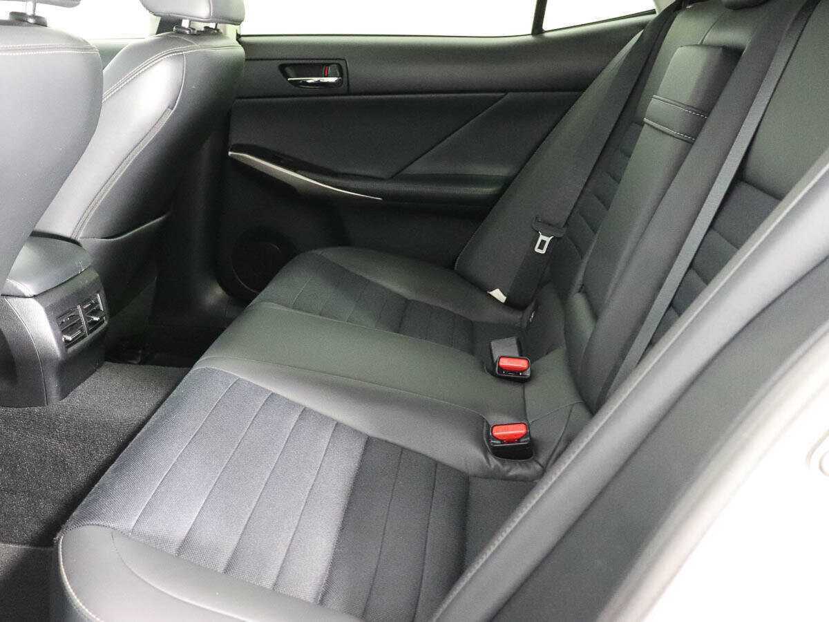 Lexus IS б/у, 2015, Автоматическая. Фото: #12