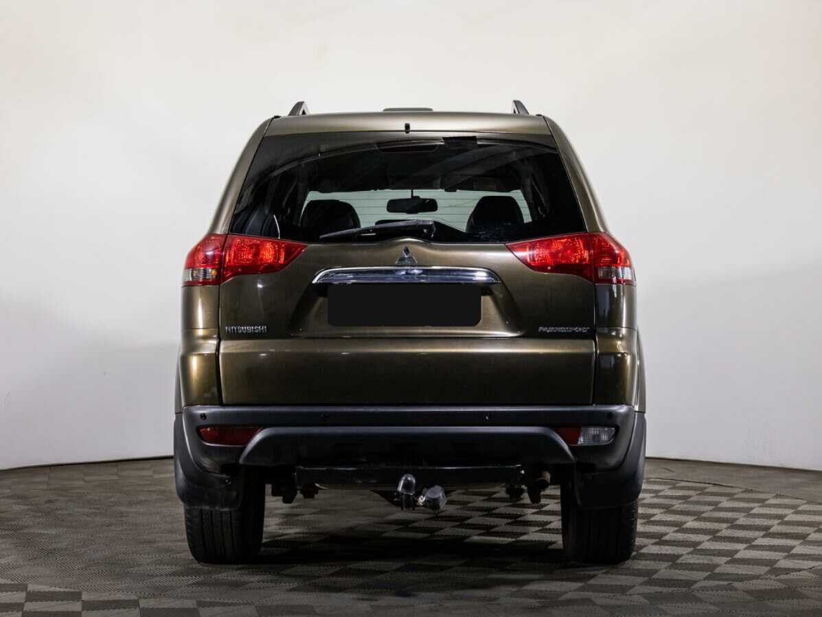 Митсубиши Паджеро Спорт б/у, 2015, Автоматическая. Фото: #5