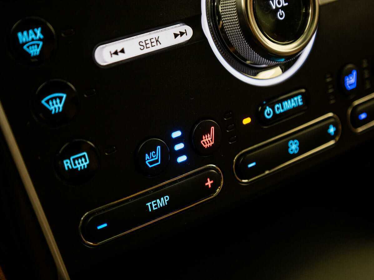 Ford Explorer б/у, 2016, Автоматическая. Фото: #15