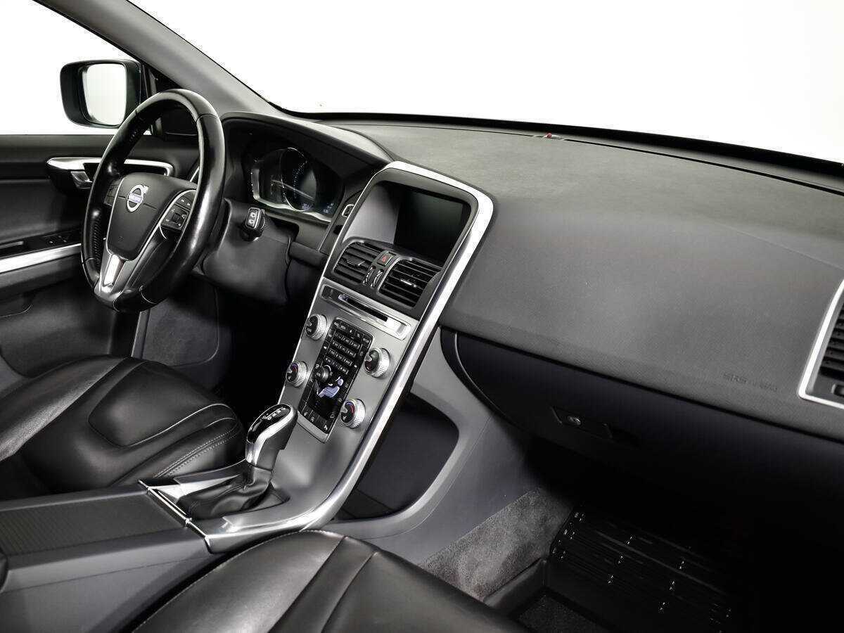 Вольво ИксЦ60 б/у, 2016, Автоматическая. Фото: #8