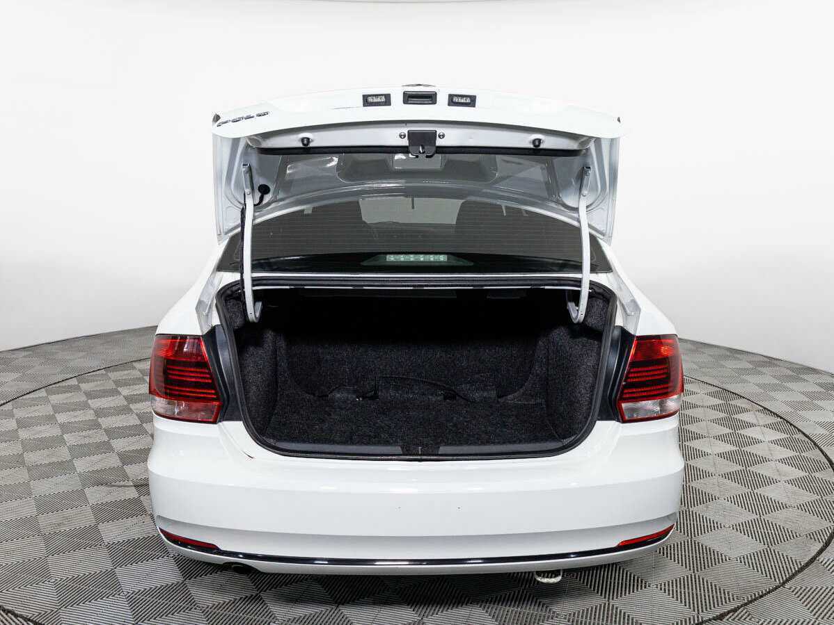 Volkswagen Polo б/у, 2015, Механическая. Фото: #17