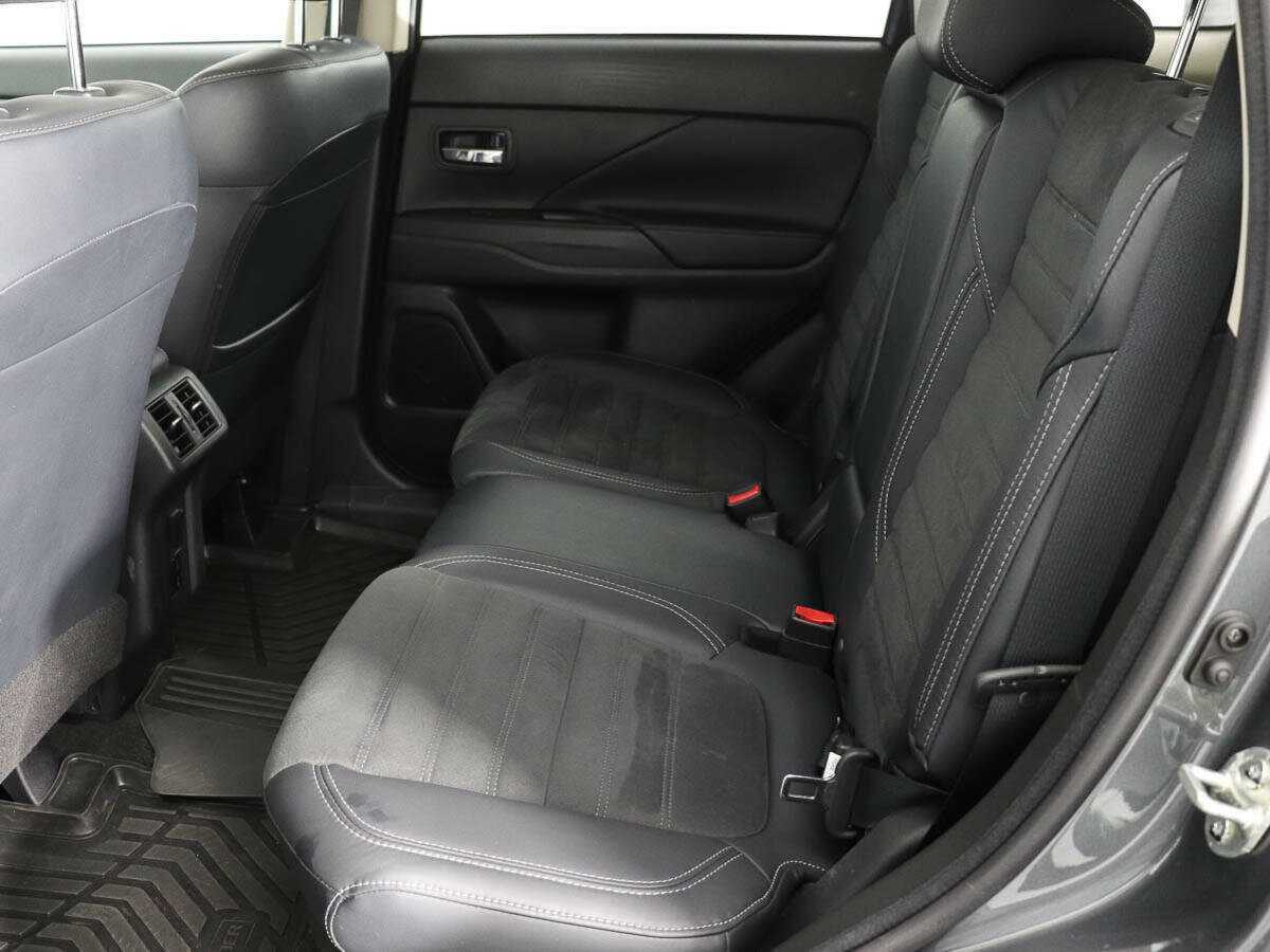 Mitsubishi Outlander б/у, 2022, Вариатор. Фото: #10