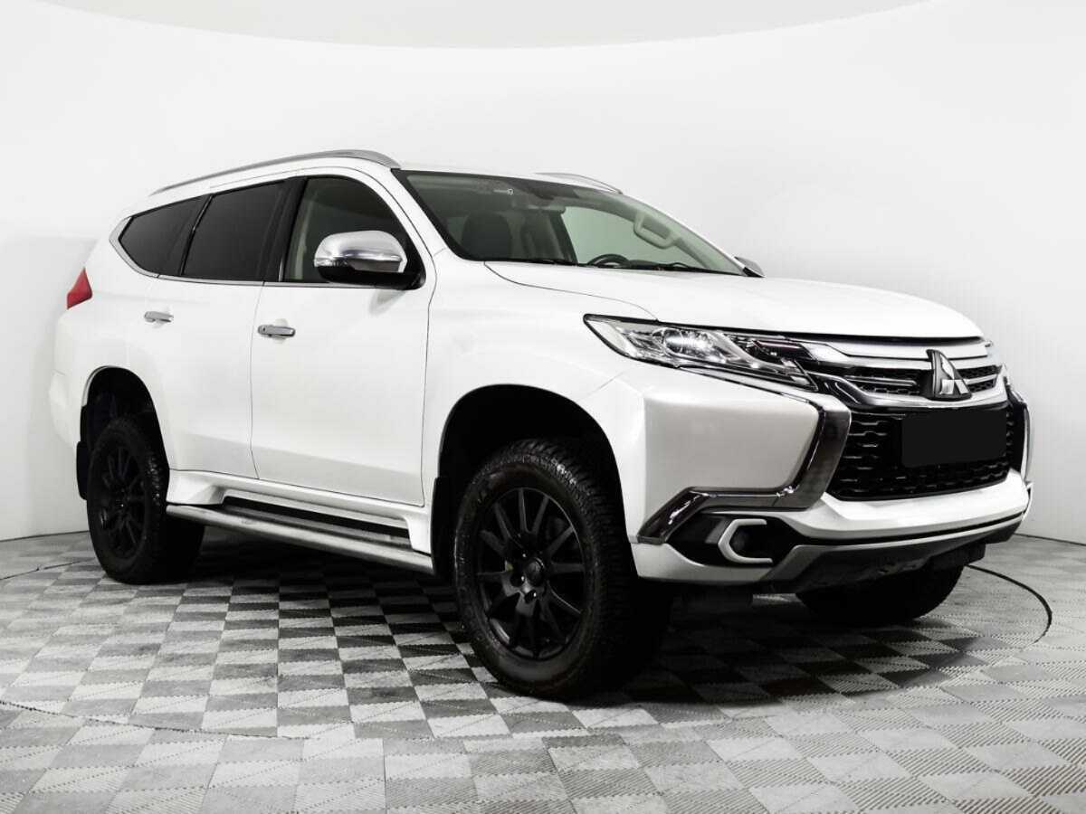 Mitsubishi Pajero Sport б/у, 2018, Автоматическая. Фото: #2
