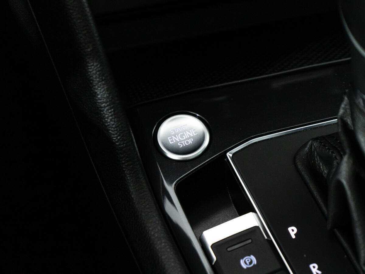 Volkswagen Tiguan б/у, 2018, Роботизированная. Фото: #16