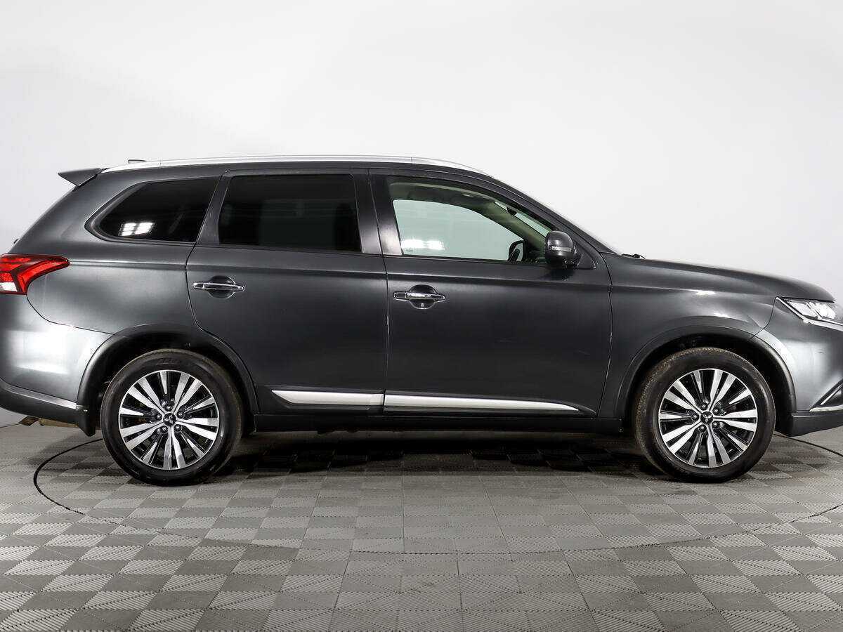 Mitsubishi Outlander б/у, 2019, Вариатор. Фото: #3