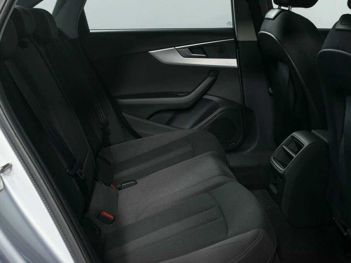 Audi A4 б/у, 2017, Роботизированная. Фото: #11