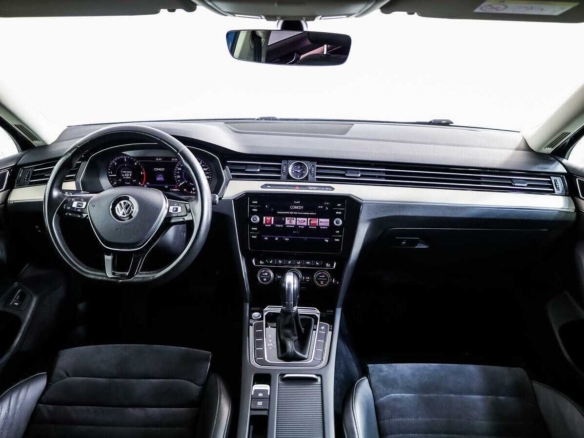 Volkswagen Passat б/у, 2017, Роботизированная. Фото: #8
