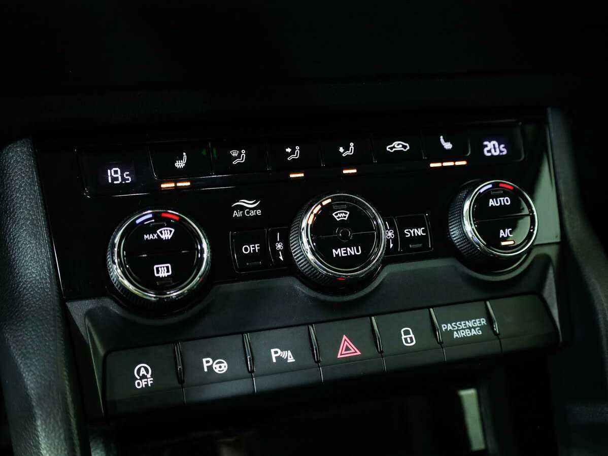 Skoda Karoq б/у, 2021, Автоматическая. Фото: #17