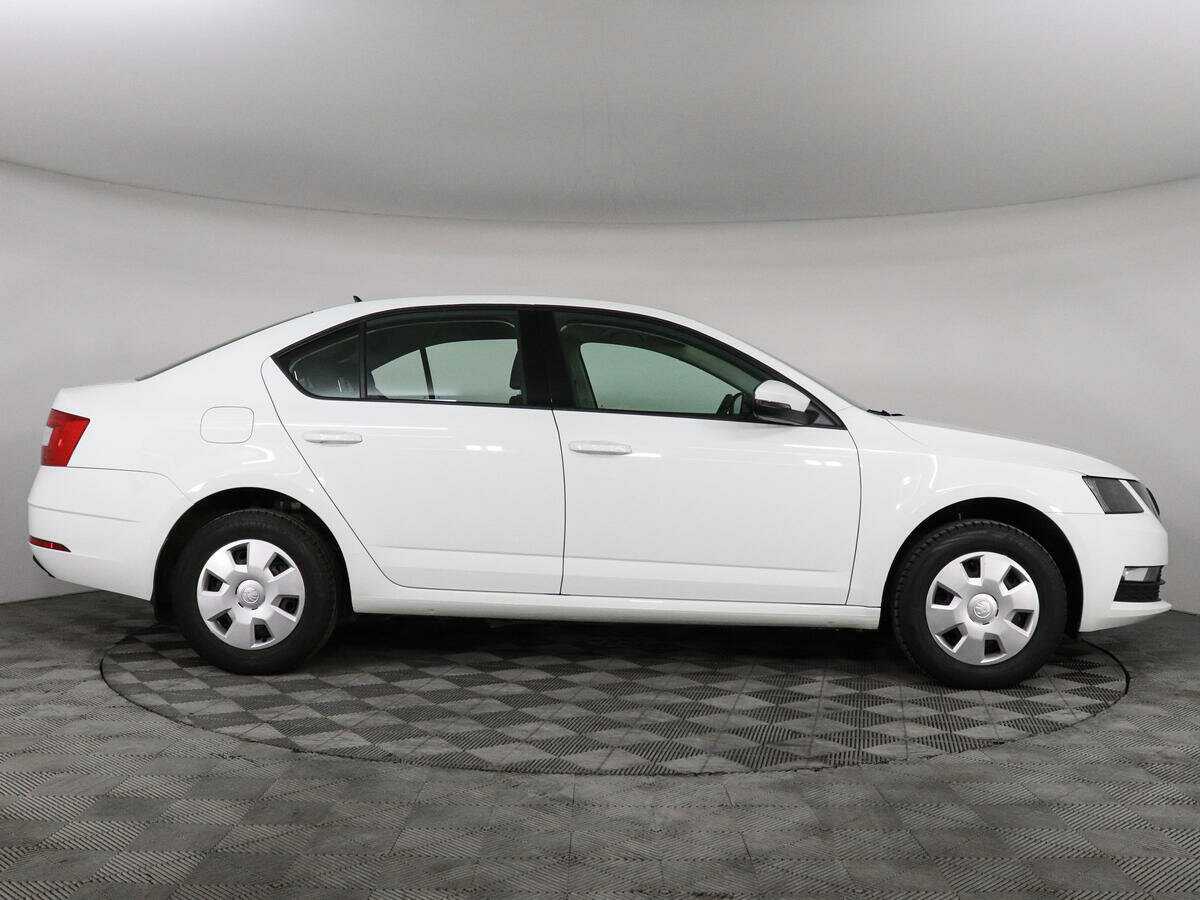 Skoda Octavia б/у, 2020, Автоматическая. Фото: #3