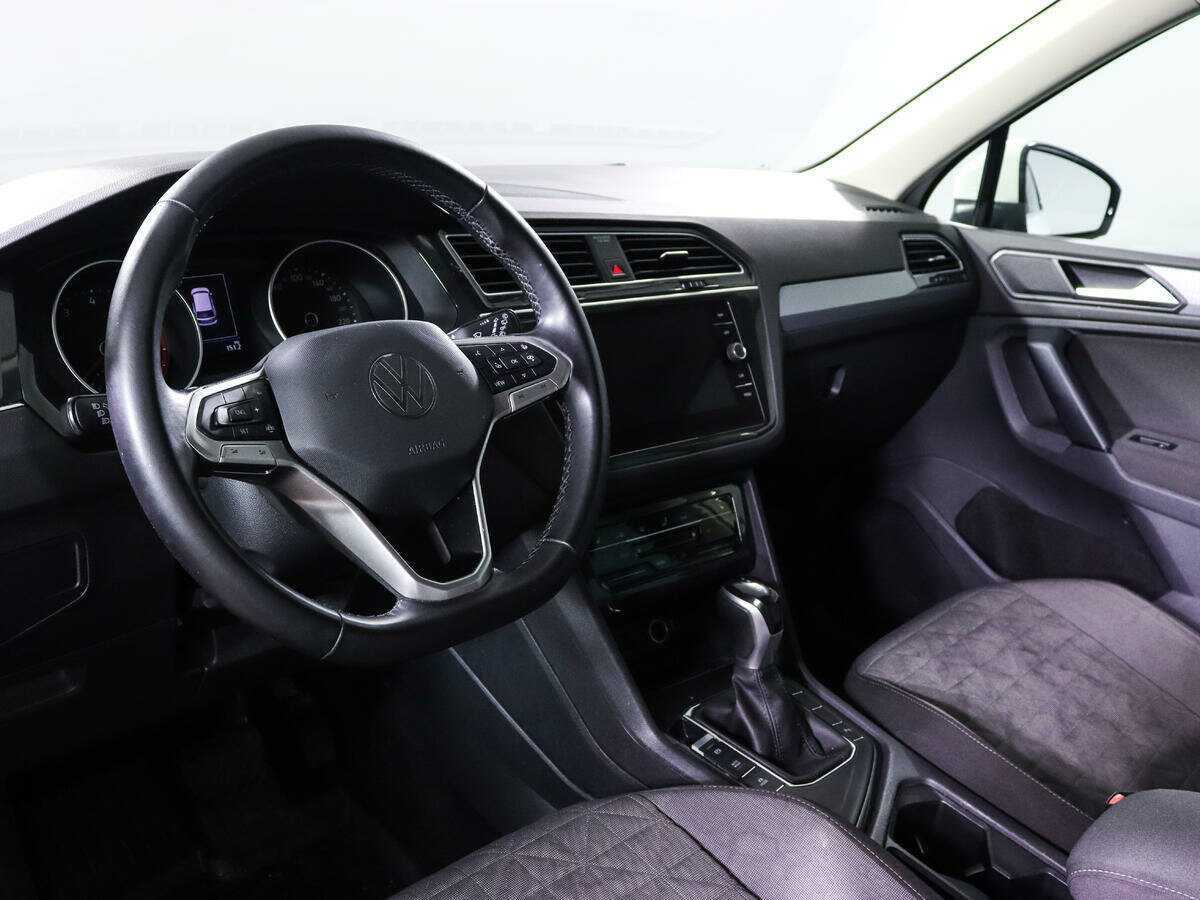 Volkswagen Tiguan б/у, 2020, Роботизированная. Фото: #13
