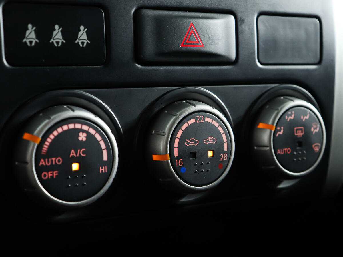 Nissan X-Trail б/у, 2013, Механическая. Фото: #17