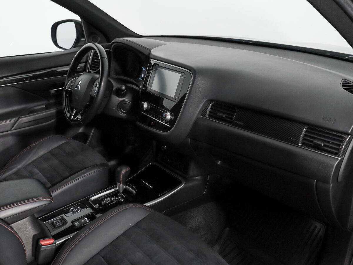 Mitsubishi Outlander б/у, 2020, Вариатор. Фото: #12