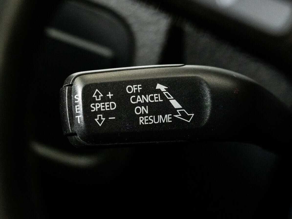 Volkswagen Touareg б/у, 2012, Автоматическая. Фото: #16