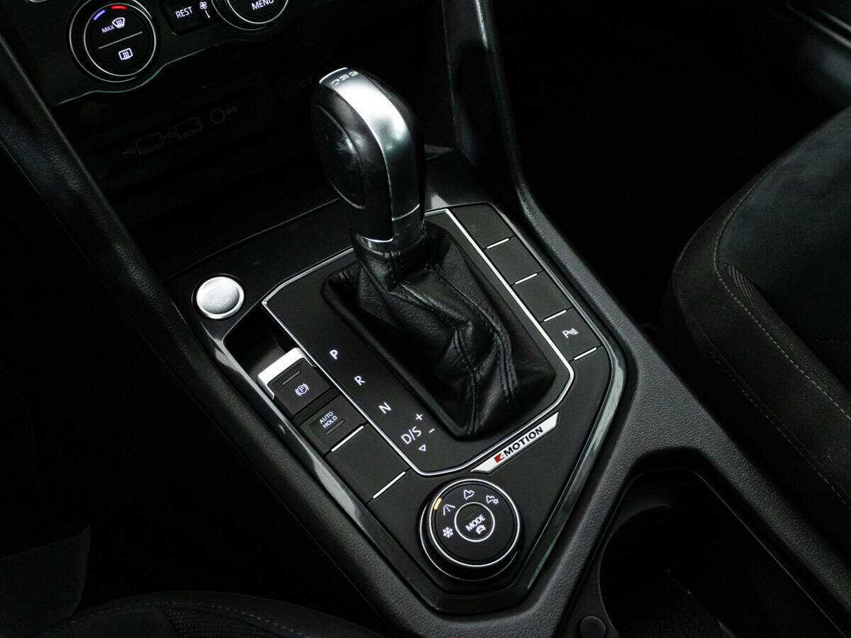 Volkswagen Tiguan б/у, 2018, Роботизированная. Фото: #16