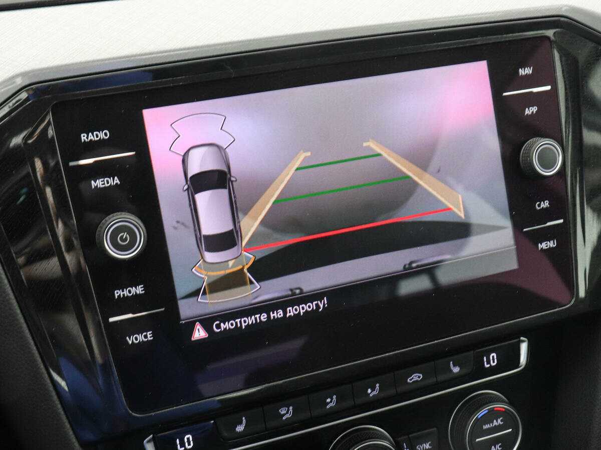 Volkswagen Passat б/у, 2020, Роботизированная. Фото: #12