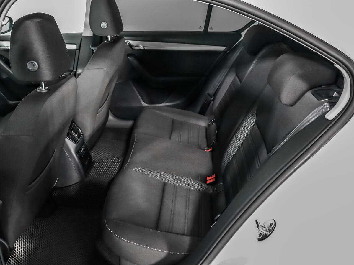 Шкода Октавия б/у, 2018, Роботизированная. Фото: #9