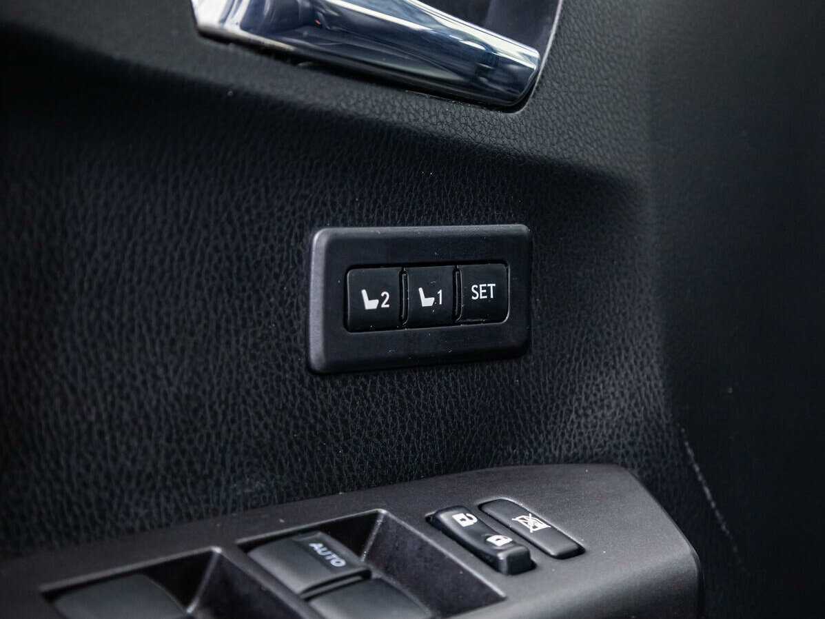 Toyota RAV4 б/у, 2018, Автоматическая. Фото: #13