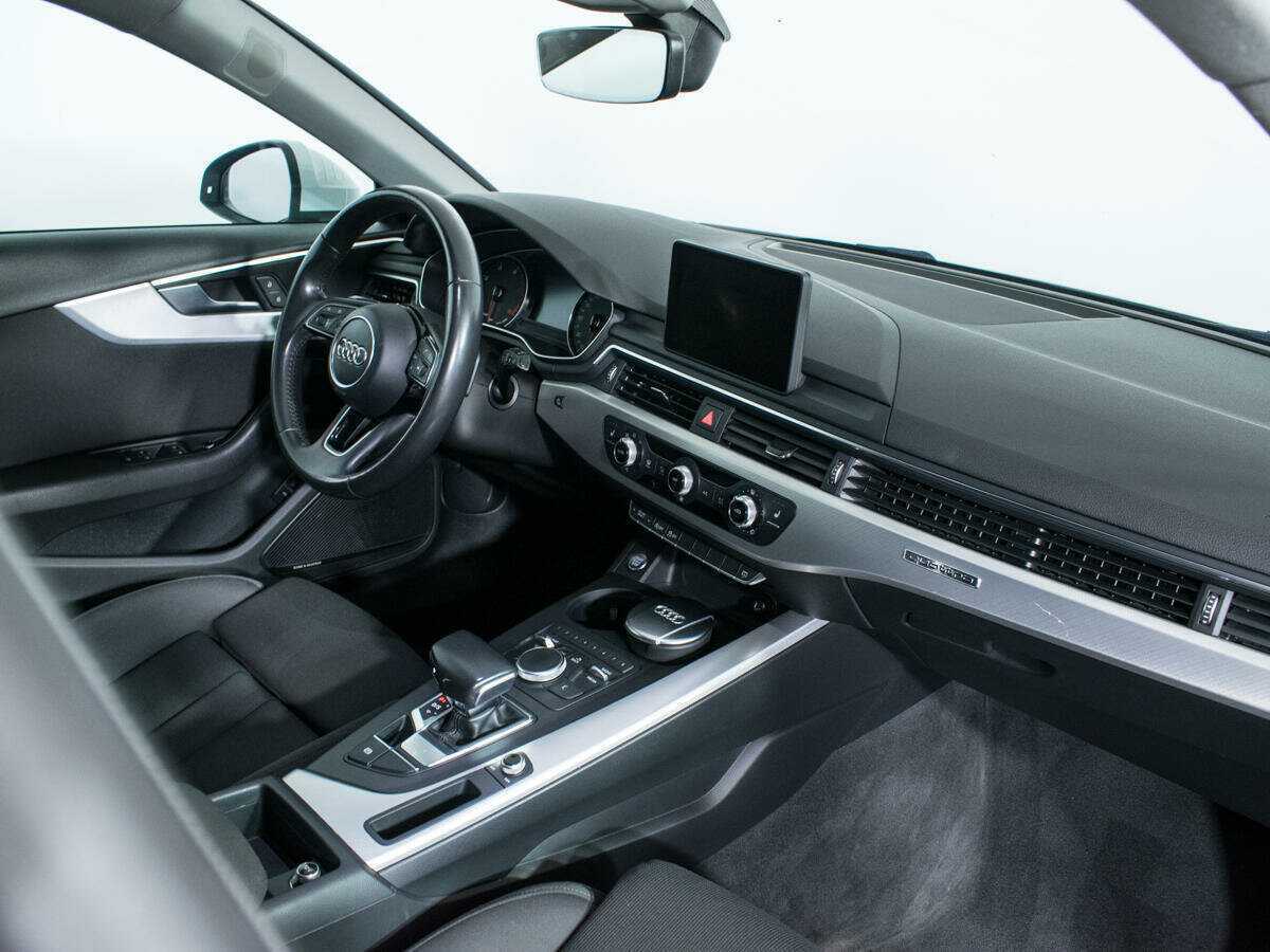 Audi A4 б/у, 2018, Роботизированная. Фото: #8