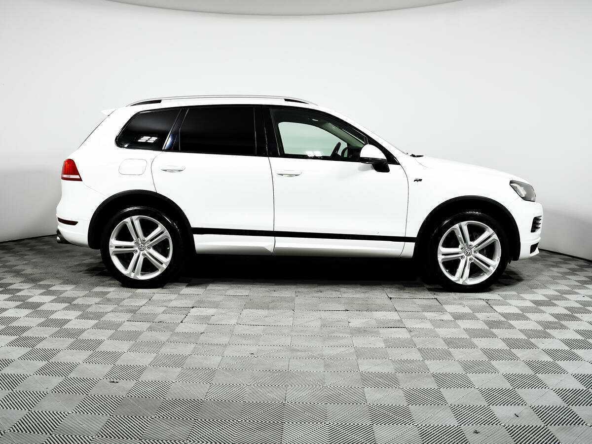 Volkswagen Touareg б/у, 2012, Автоматическая. Фото: #3