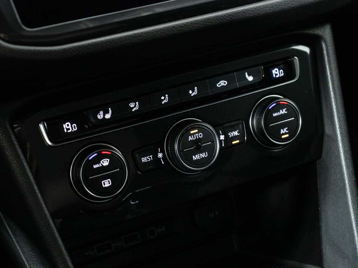 Volkswagen Tiguan б/у, 2018, Роботизированная. Фото: #15