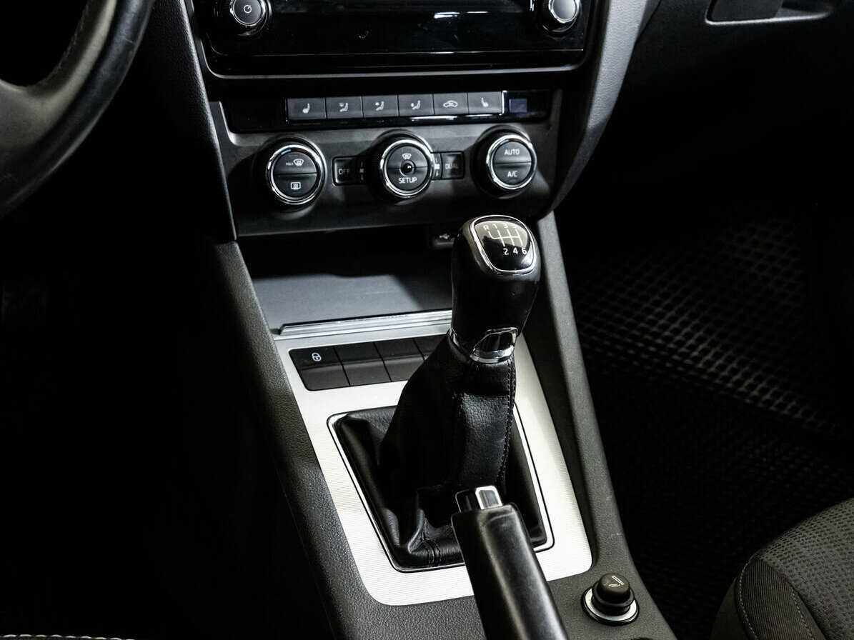 Шкода Октавия б/у, 2015, Механическая. Фото: #10