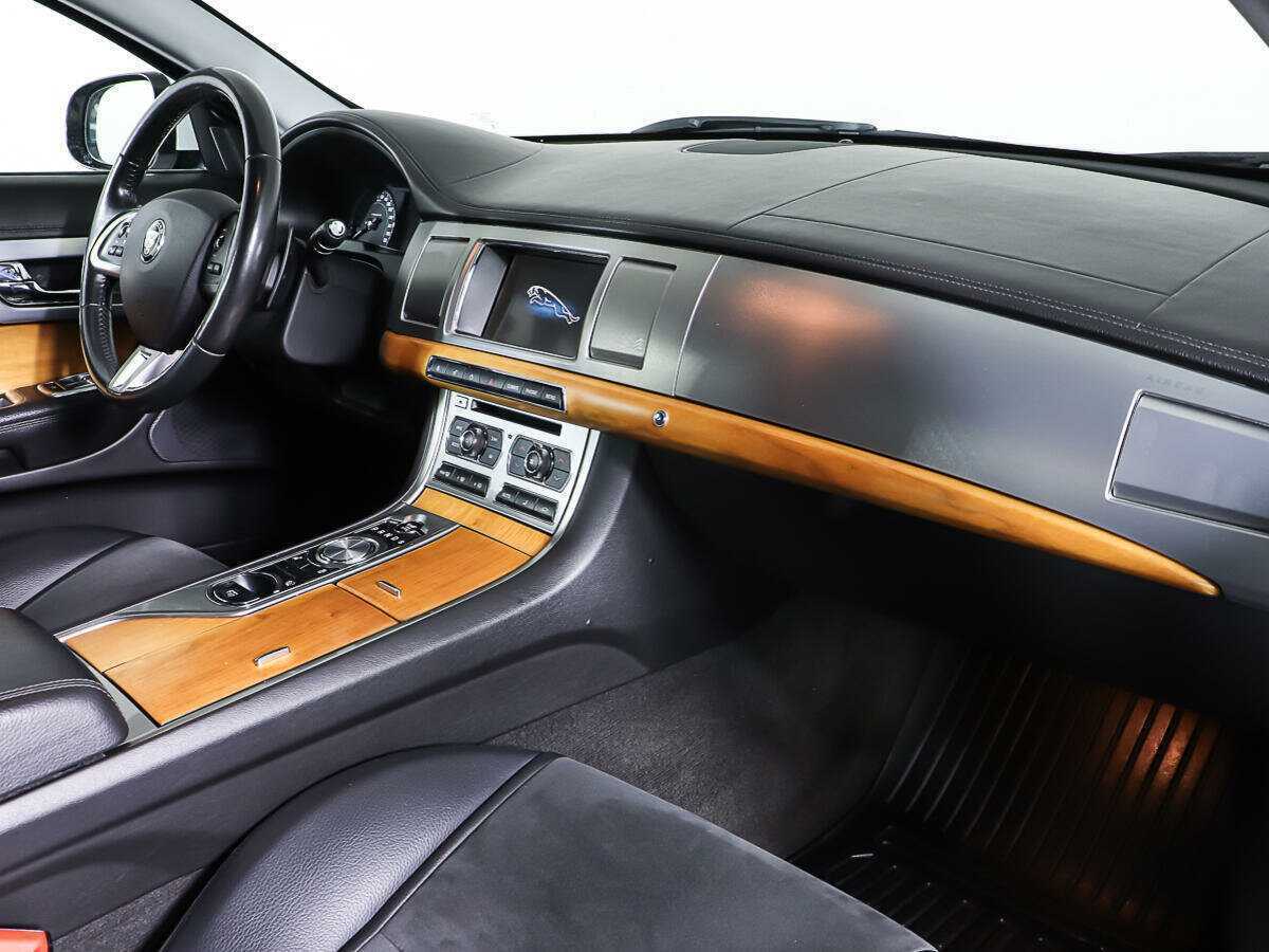Jaguar XF б/у, 2014, Автоматическая. Фото: #8