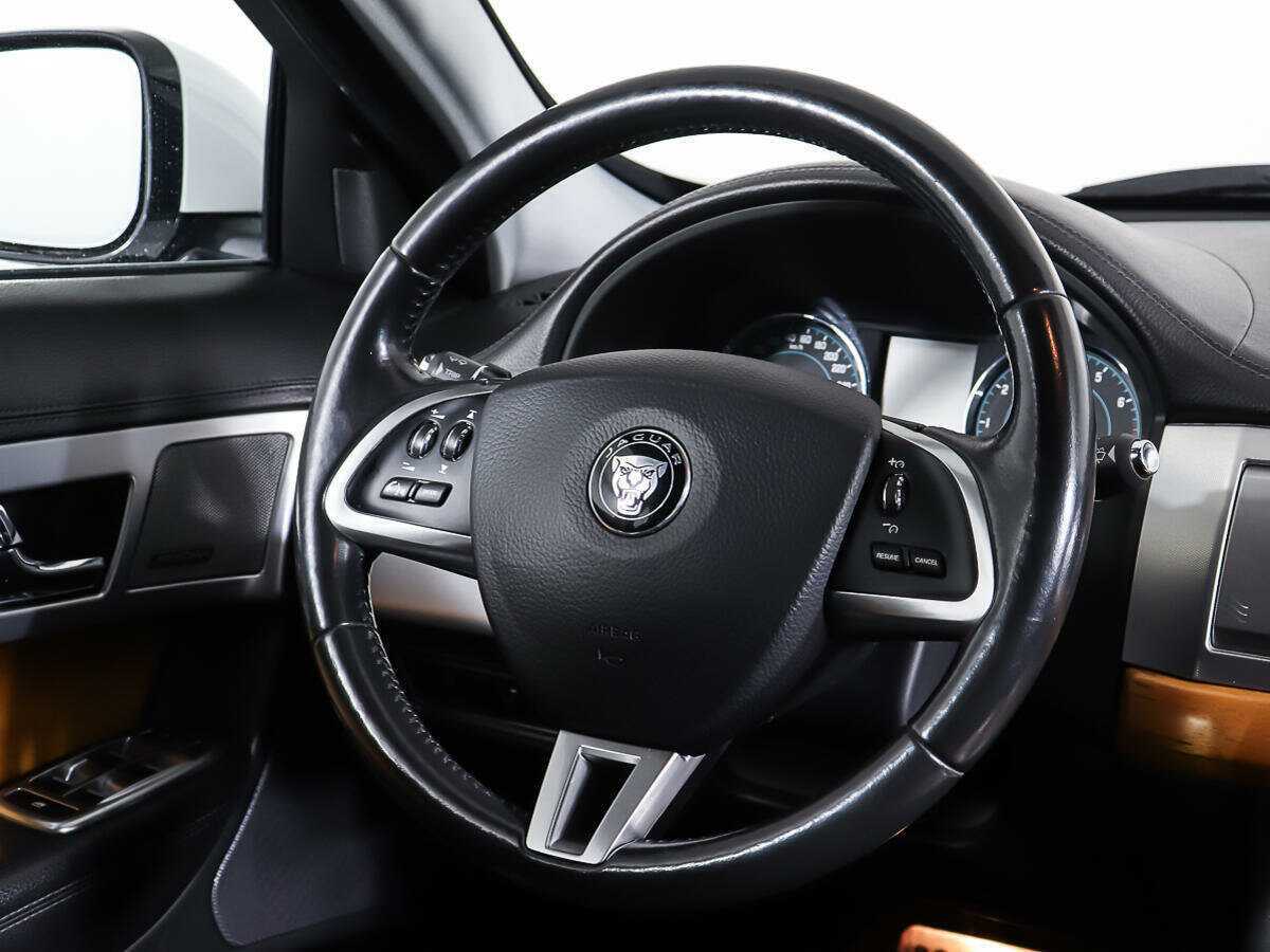 Jaguar XF б/у, 2014, Автоматическая. Фото: #14