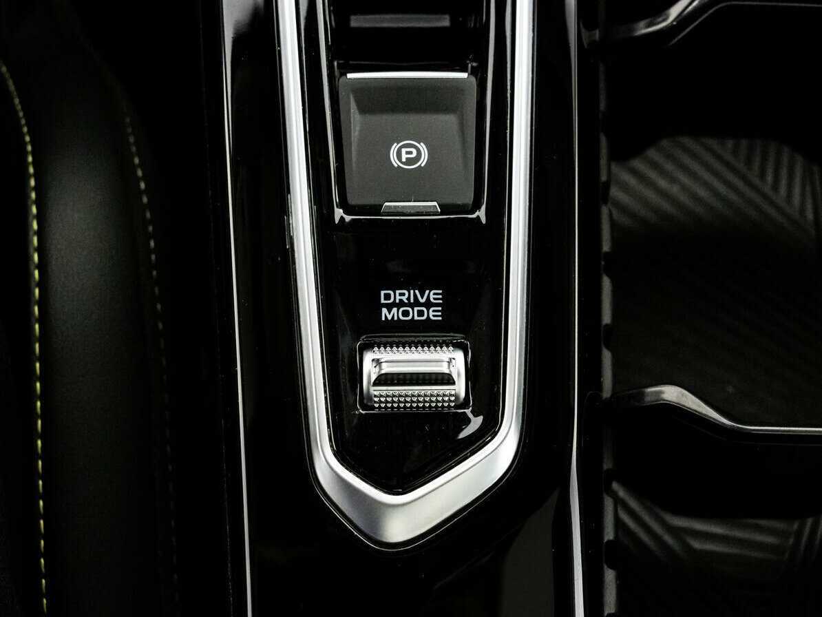 Geely Coolray б/у, 2023, Роботизированная. Фото: #13