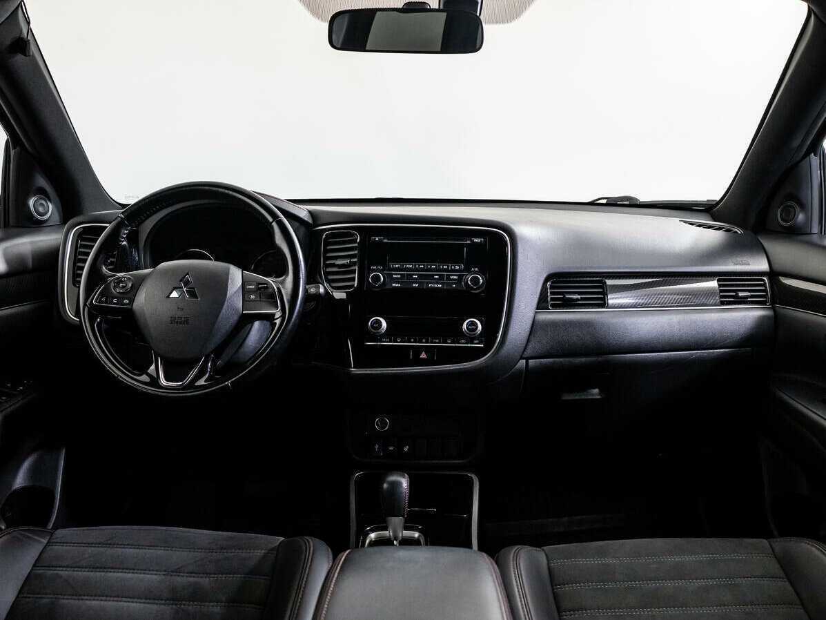 Mitsubishi Outlander б/у, 2021, Вариатор. Фото: #7