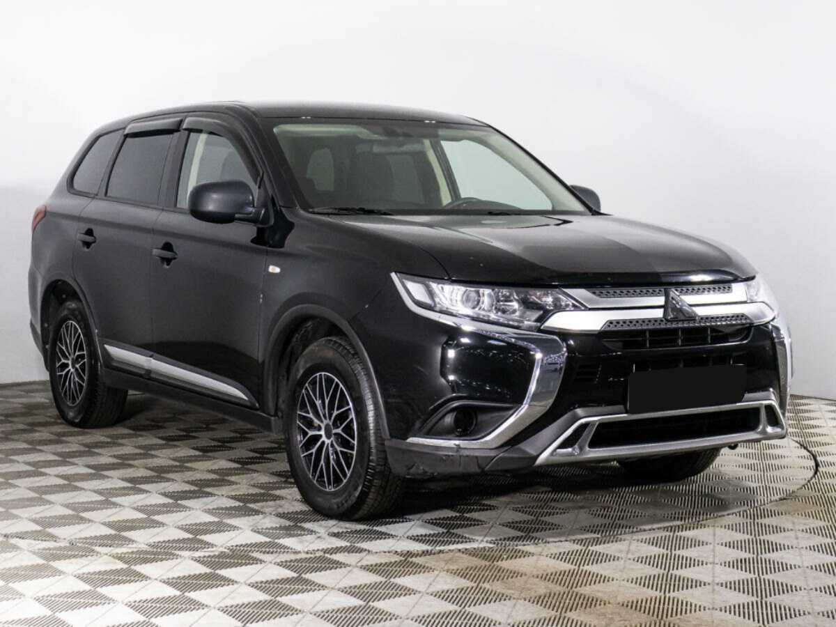 Mitsubishi Outlander б/у, 2021, Вариатор. Фото: #2