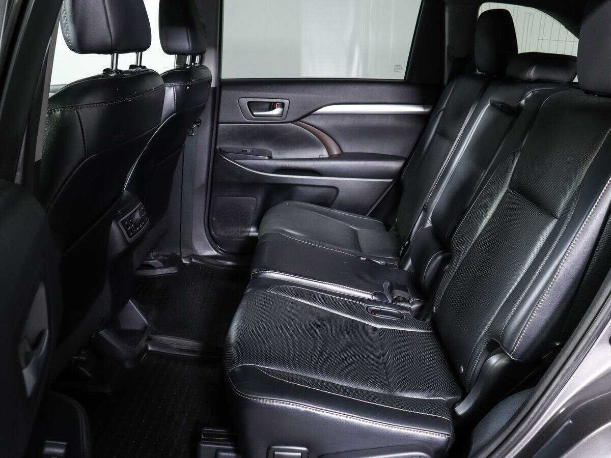 Тойота Хайлэндер б/у, 2014, Автоматическая. Фото: #7