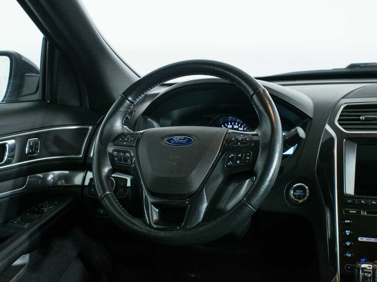 Ford Explorer б/у, 2016, Автоматическая. Фото: #10