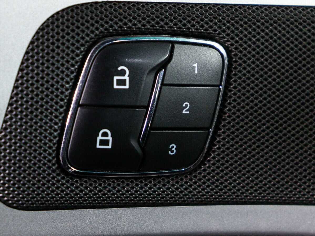 Ford Explorer б/у, 2013, Автоматическая. Фото: #17