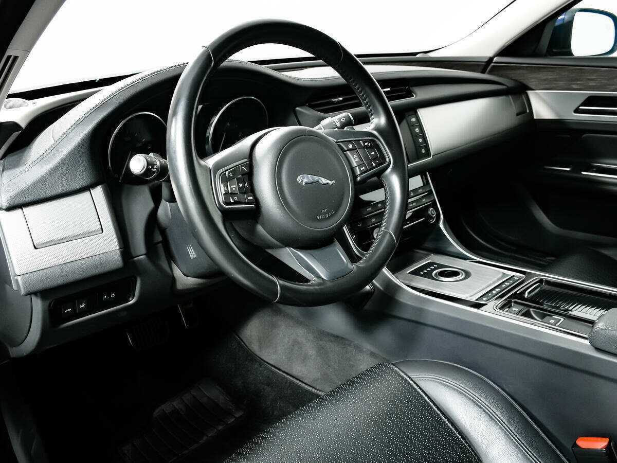 Jaguar XF б/у, 2016, Автоматическая. Фото: #12