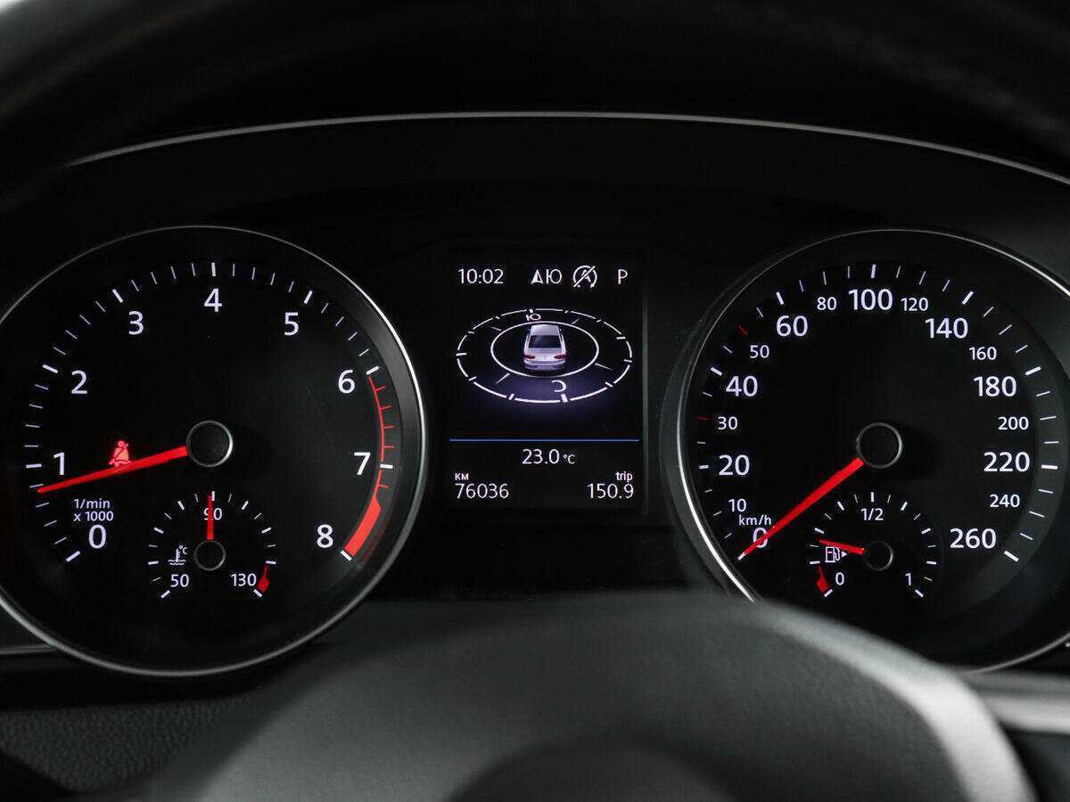 Volkswagen Passat б/у, 2020, Роботизированная. Фото: #10