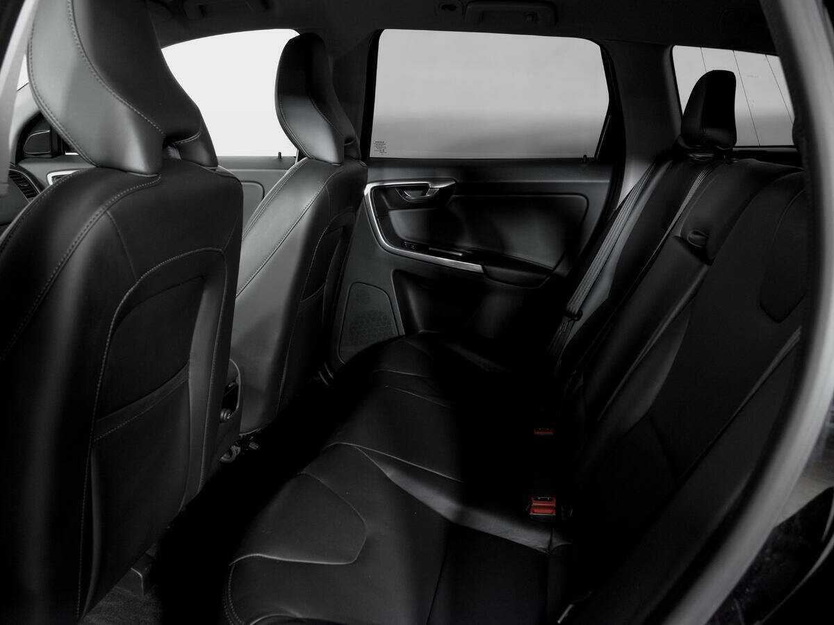 Volvo XC60 б/у, 2016, Автоматическая. Фото: #9