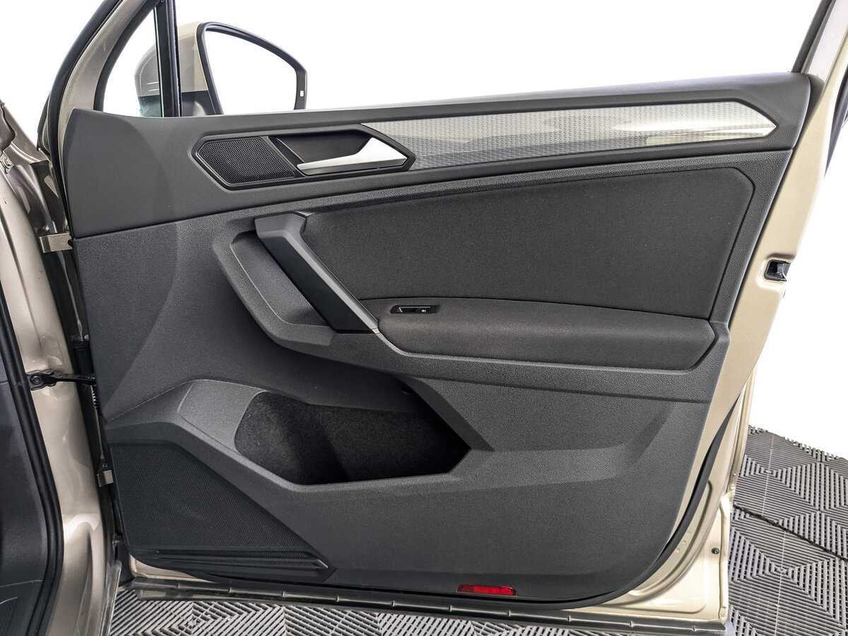 Volkswagen Tiguan б/у, 2021, Роботизированная. Фото: #20