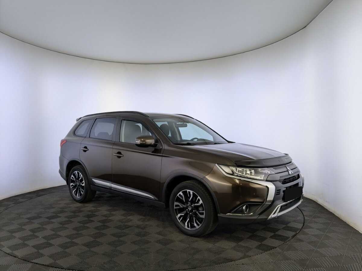 Mitsubishi Outlander б/у, 2022, Вариатор. Фото: #2