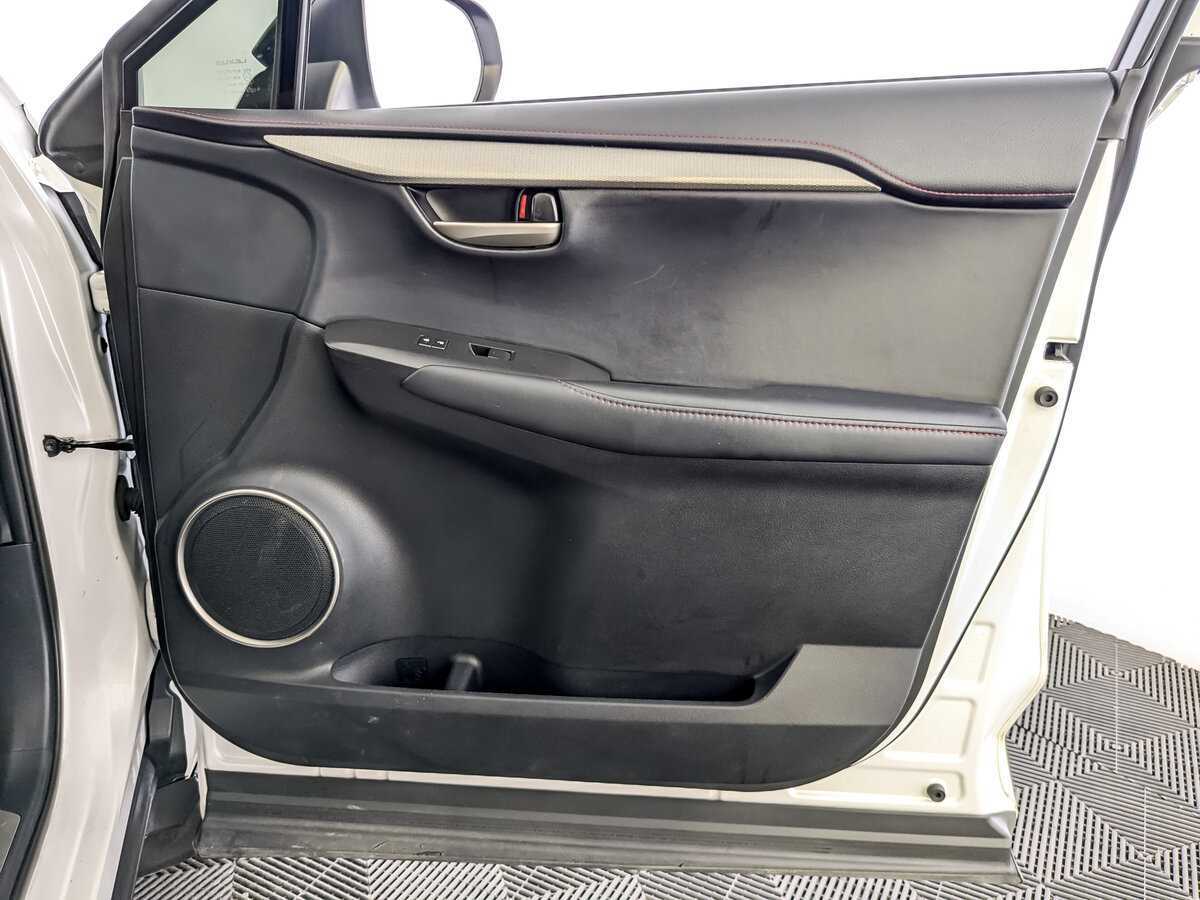 Lexus NX б/у, 2015, Автоматическая. Фото: #20