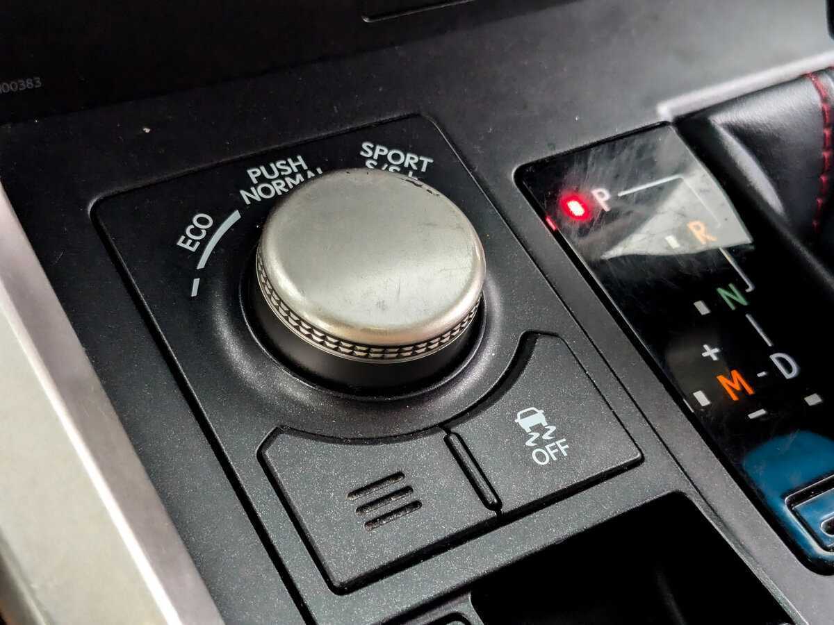 Lexus NX б/у, 2015, Автоматическая. Фото: #23