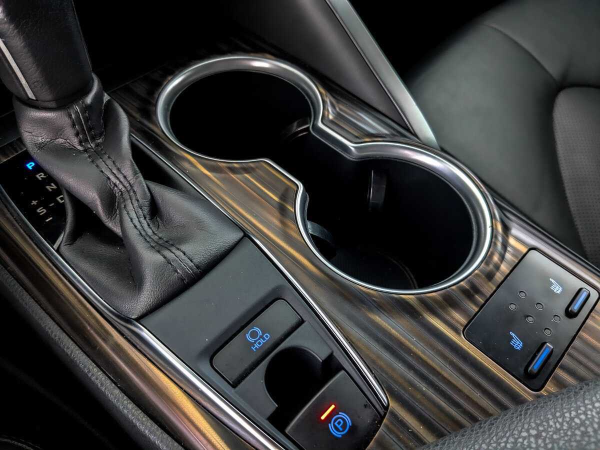 Toyota Camry б/у, 2021, Автоматическая. Фото: #23