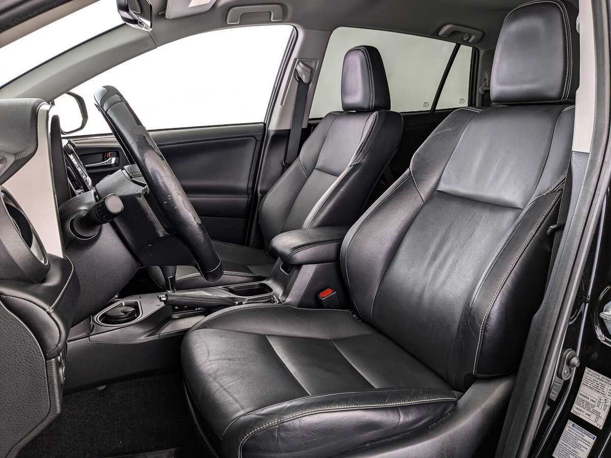 Toyota RAV4 б/у, 2017, Автоматическая. Фото: #15