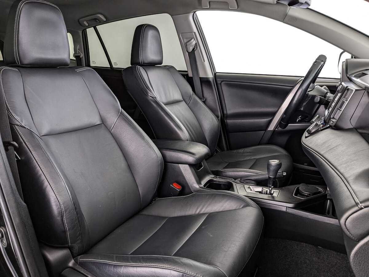 Toyota RAV4 б/у, 2017, Автоматическая. Фото: #19