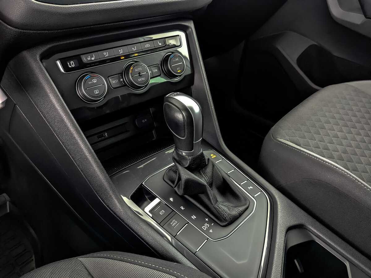 Volkswagen Tiguan б/у, 2018, Роботизированная. Фото: #16