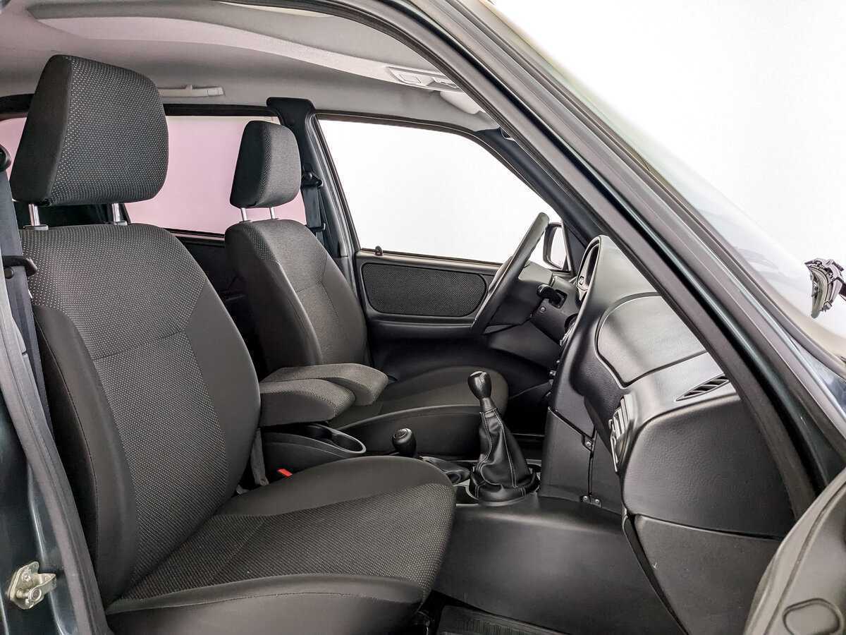 Chevrolet Niva б/у, 2017, Механическая. Фото: #18