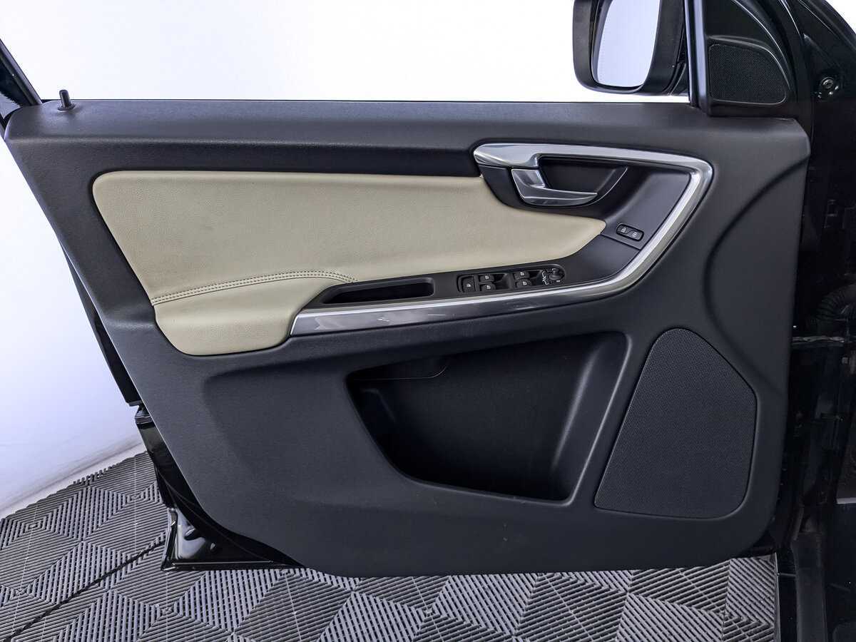 Volvo XC60 б/у, 2017, Автоматическая. Фото: #14