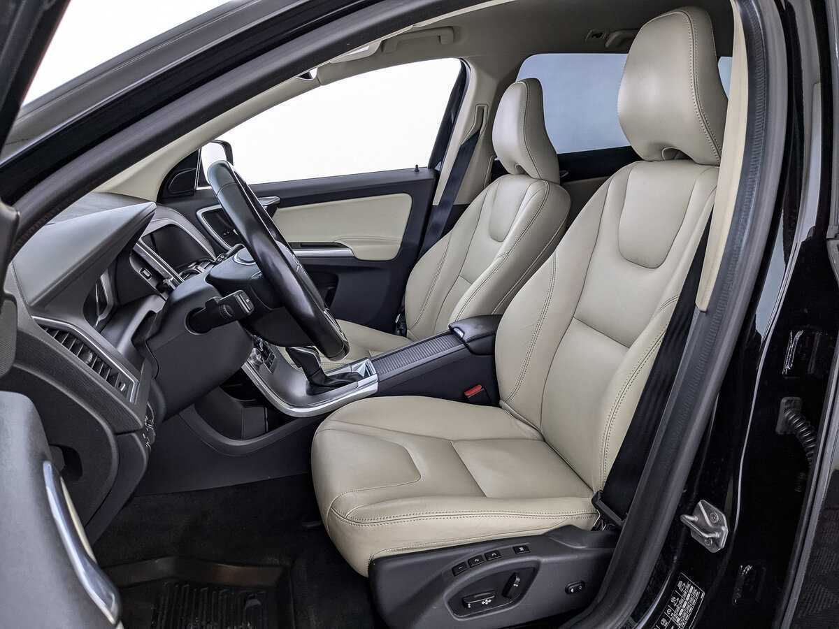 Volvo XC60 б/у, 2017, Автоматическая. Фото: #15