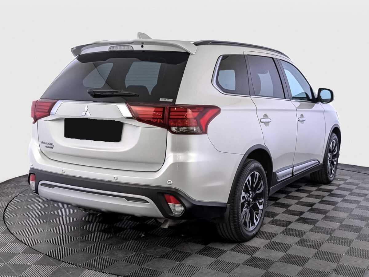 Mitsubishi Outlander б/у, 2021, Вариатор. Фото: #4